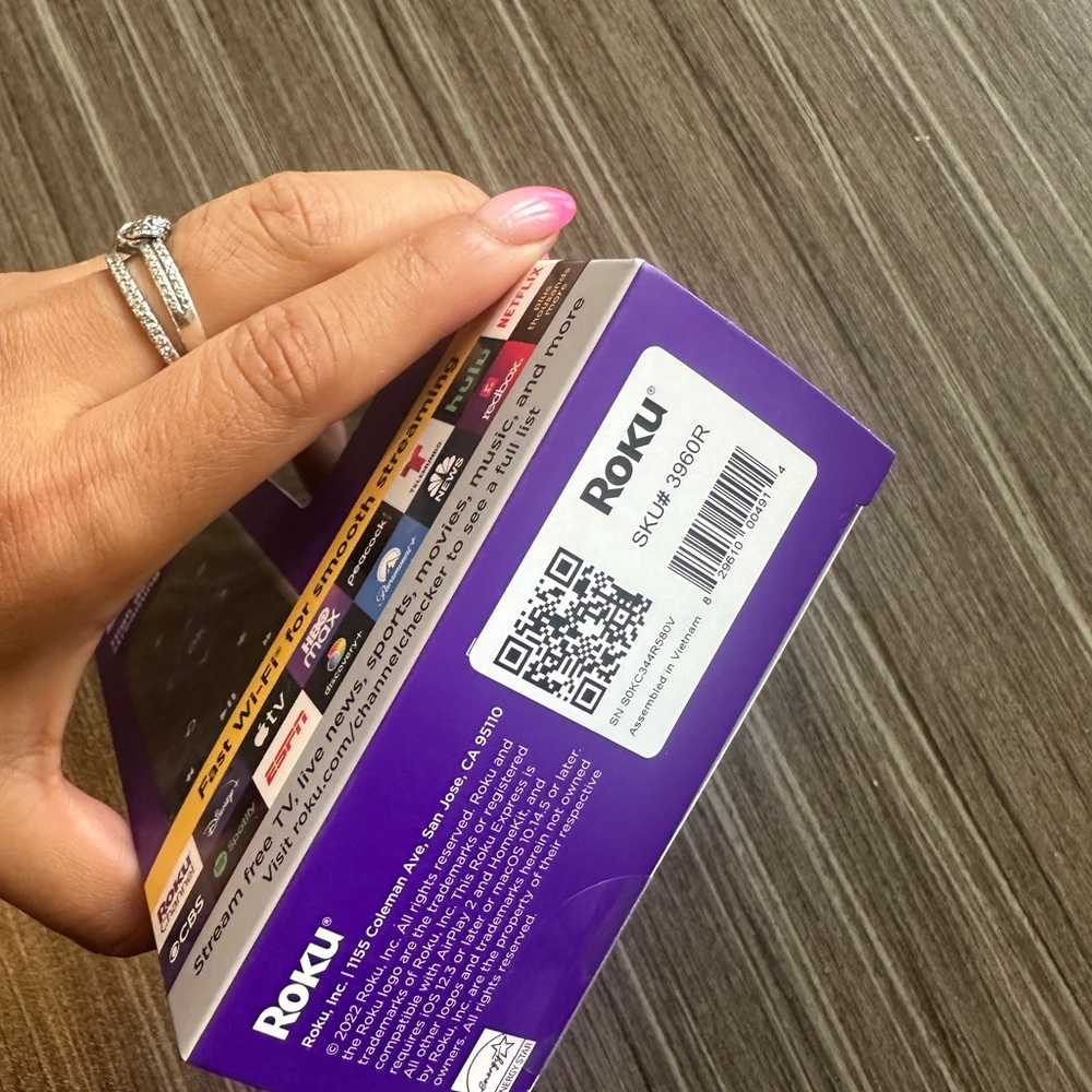 NEW Roku Express HD Streaming Device - Picture 2 of 7